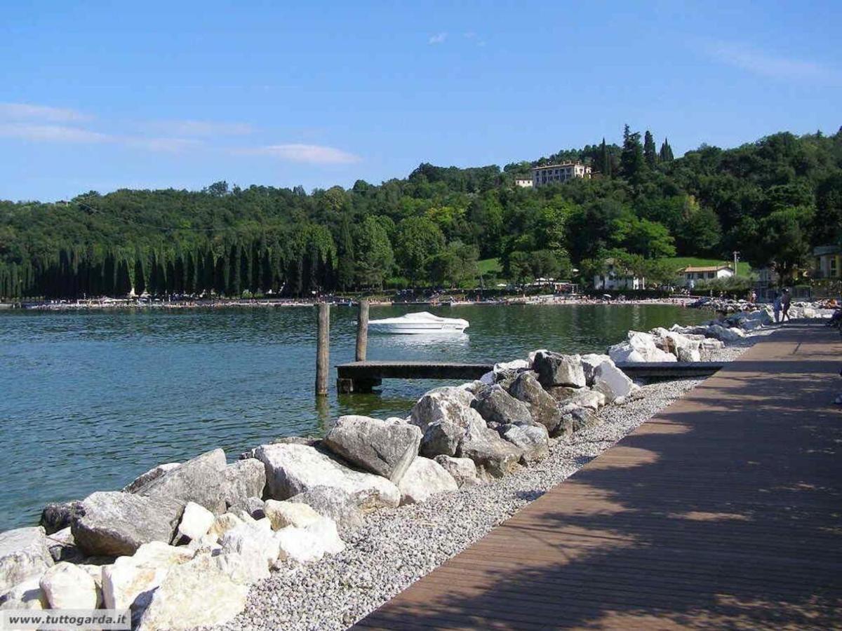 Villa Donne Del Lago Vittoria Salo Exterior photo